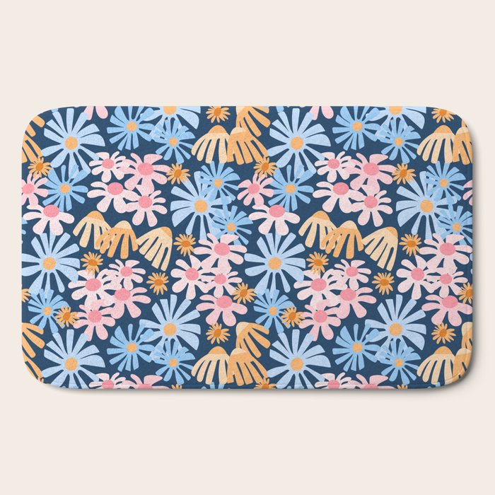 Daisies pattern Bath Mat Gallery Image 2